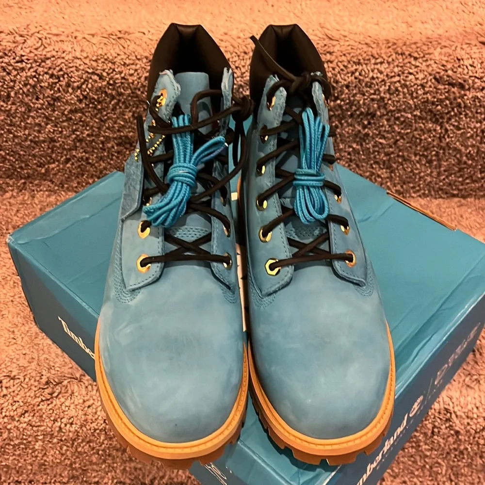 Timberland x DTLR 6” Premium WPBT bright blue Boots new Boys Size 6.5 Juniors